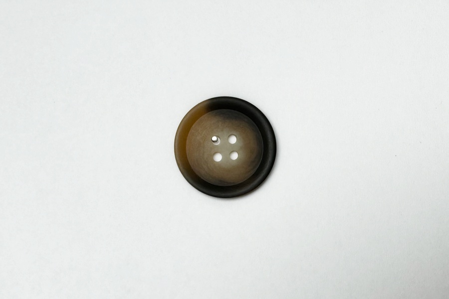 Гудзик 25 мм Mertbutton 4 отвори класичний різнокольоровий 2607-40-8