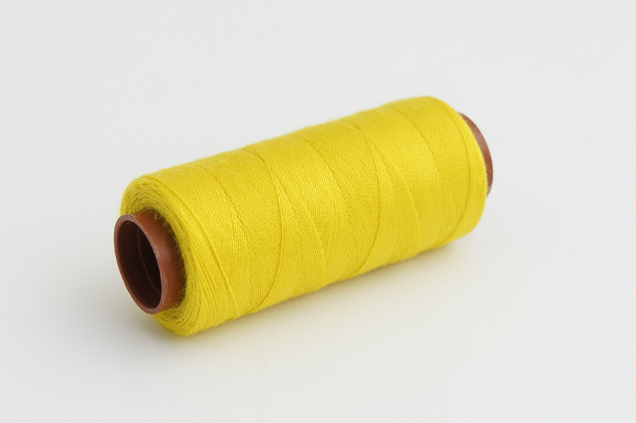 Нитки швейні №28/2 Barva поліестер 100% жовтий яскравий 200 м 3020