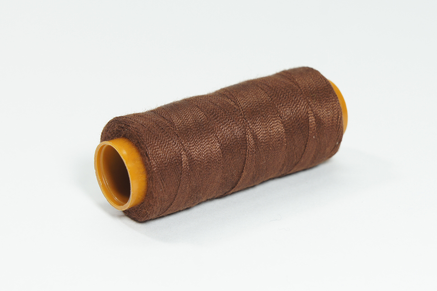 Нитки швейні №28/2 Barva поліестер 100% коричневий 200 м 7045