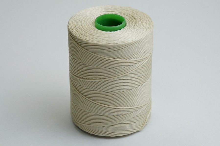 Нитки швейні Amann вощена молочний топлений 1.2 мм