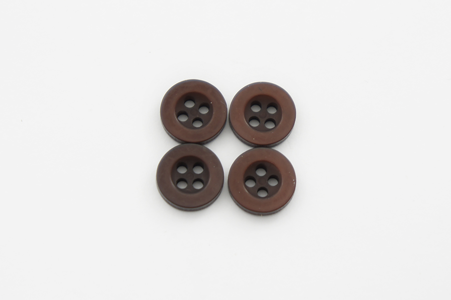 Гудзик 11 мм Mertbutton 4 отвори перламутр коричневий
