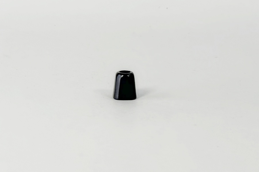 Наконечник для шнура СТ2619 (метал) MH чорний 13х11,7 мм