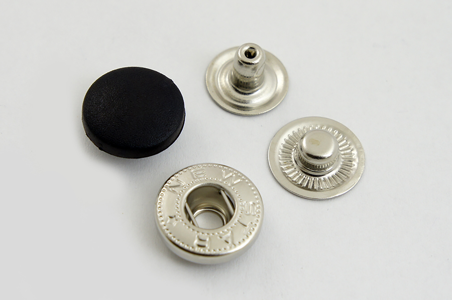 Кнопка 15 мм Alfa з пластиковою головкою NS New Star пробивна чорний