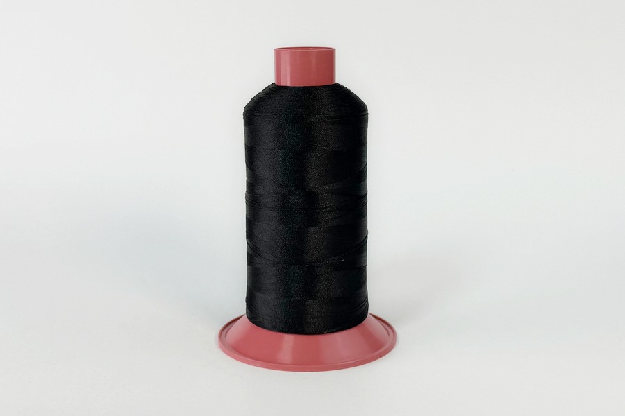 Нитки вишивальні Barva 6450 м поліестер 100% чорний