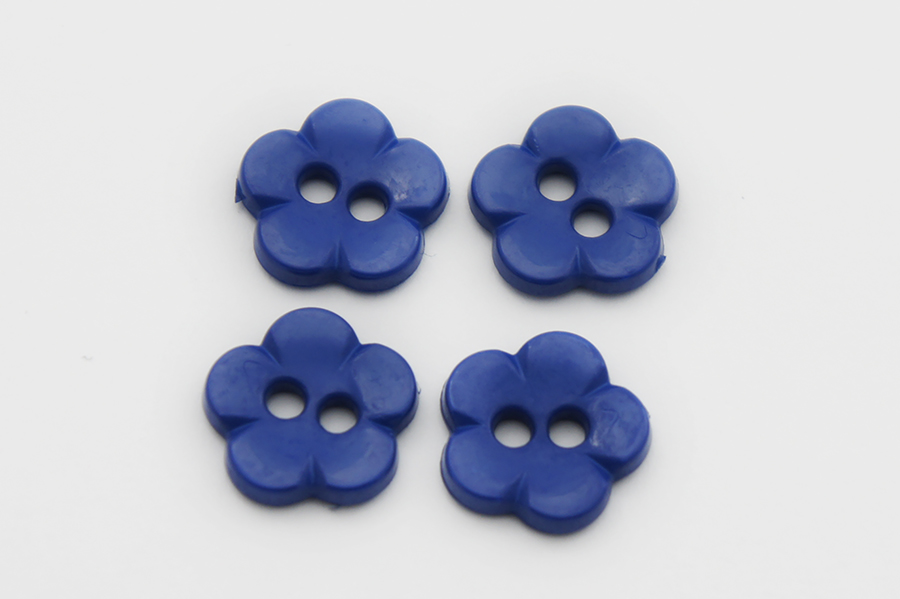 Гудзик 14 мм Mertbutton 2 отвори глянець електрик яскравий