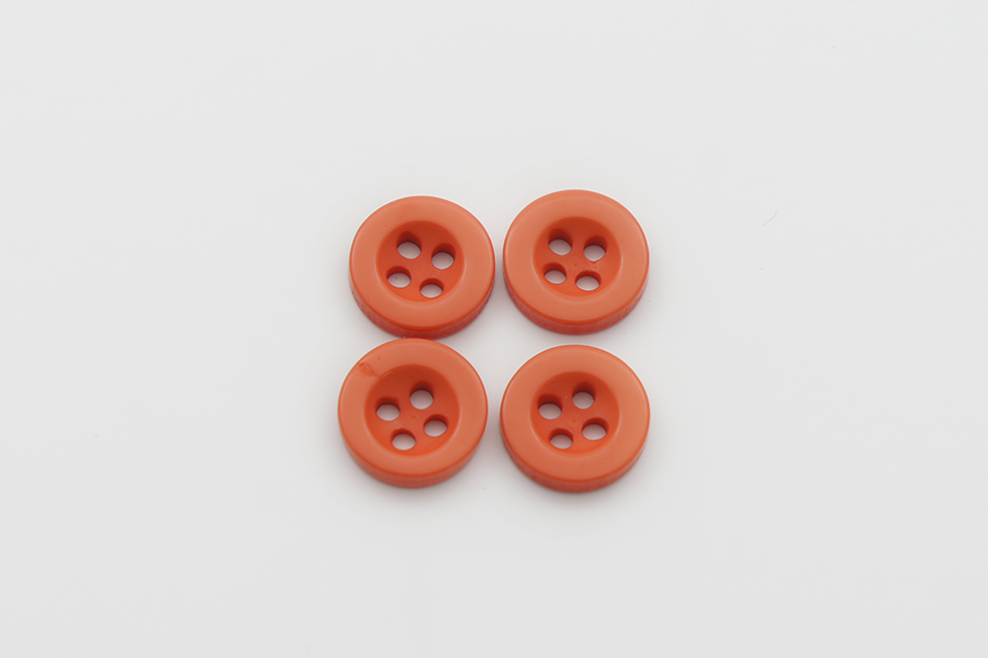 Гудзик 11 мм Mertbutton 4 отвори однотонний кораловий