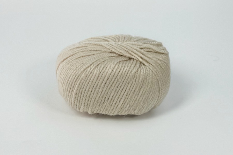 Пряжа Кашемірова вовна 93%, поліамід 7% бежевий світлий 90м(50гр)