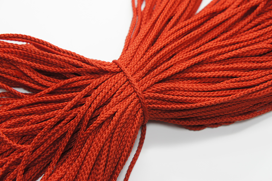 Шнур 4.0 мм для взуття 1-35 червоний