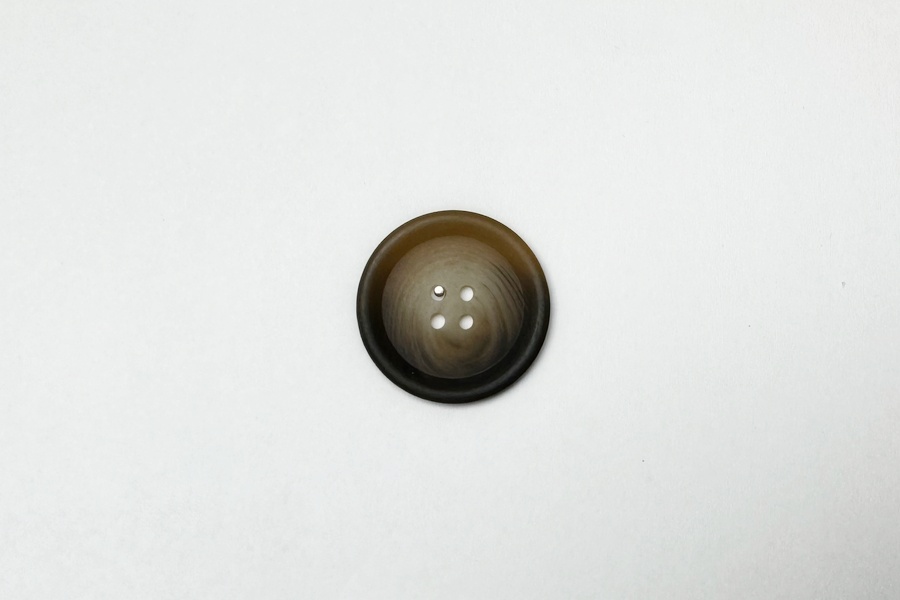 Гудзик 28 мм Mertbutton 4 отвори класичний різнокольоровий FNL-304-44-7