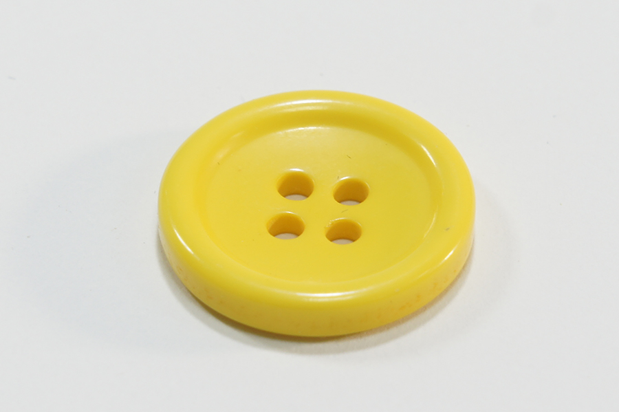 Гудзик 20 мм Mertbutton 4 отвори однотонний жовтий ВР-179