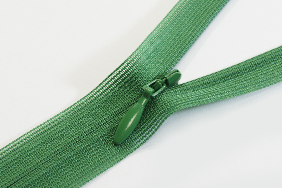 Блискавка YKK Тип 2 зелений 20 см