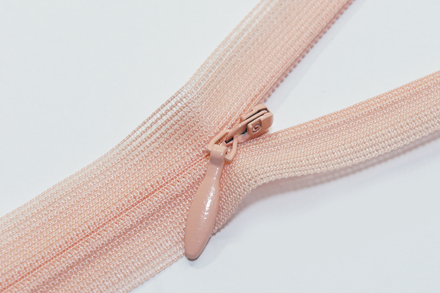 Блискавка YKK Тип 2 персиковий рожевий 60 см