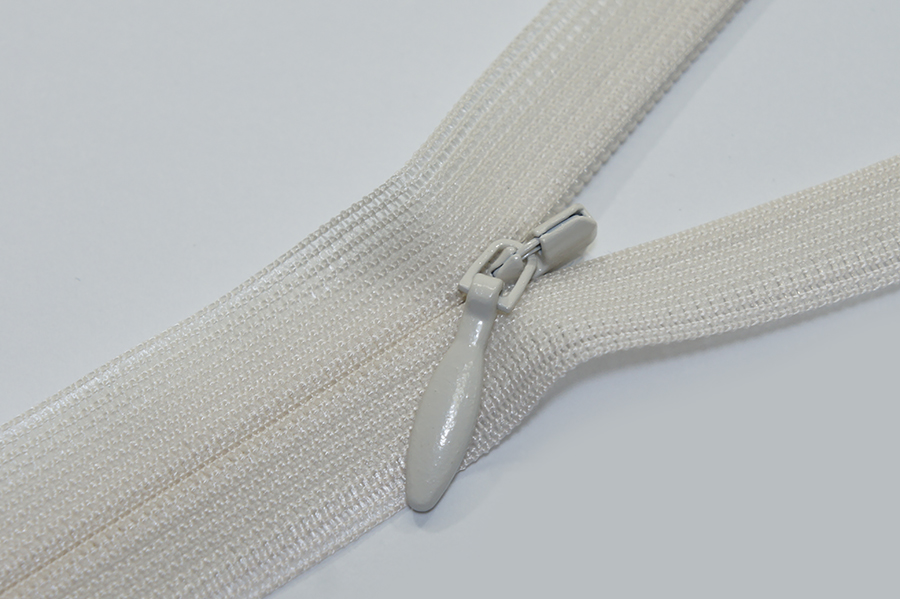 Блискавка YKK Тип 2 молочний 60 см CHC-60-571-DA