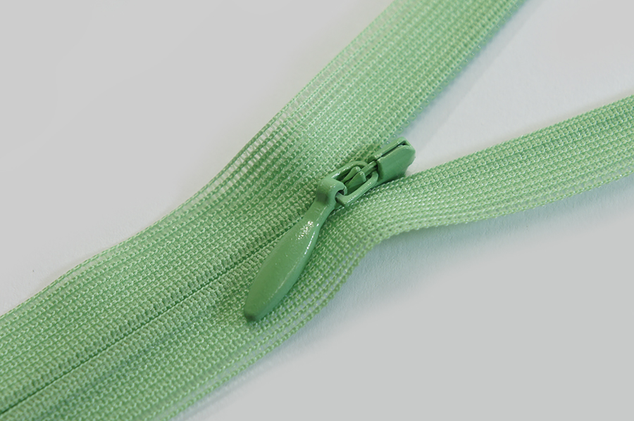 Блискавка YKK Тип 2 м'ятний темний 60 см