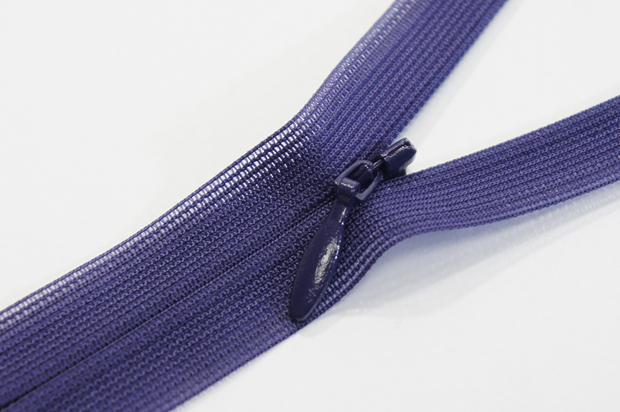 Блискавка YKK Тип 2 фіолетовий яскравий 60 см