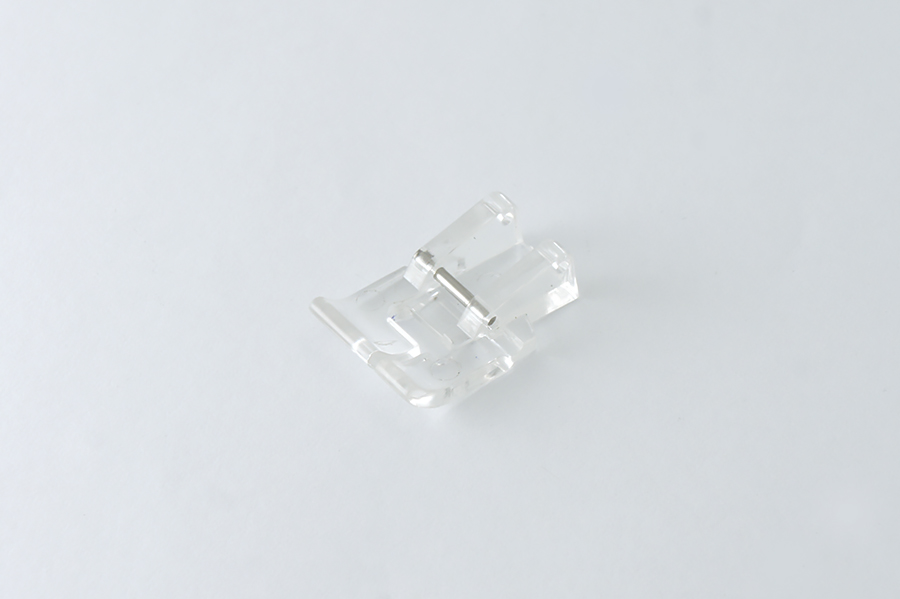 Лапка для декоративних швів MH