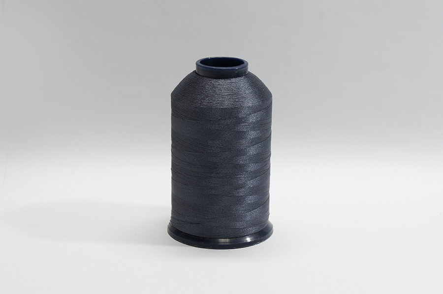 Нитки вишивальні Royal 5000 м поліестер 100% сірий темний Р216-120-5000ПЕ