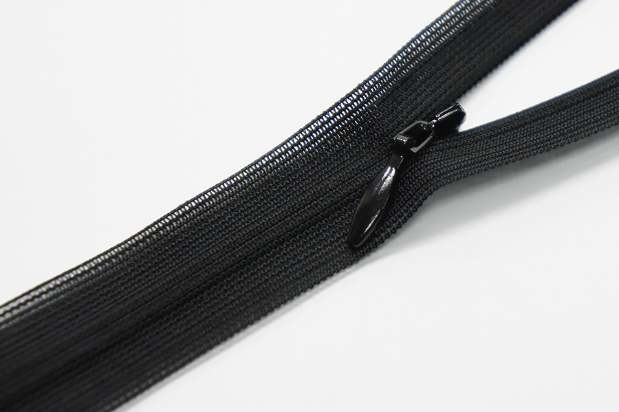 Блискавка YKK Тип 2 чорний 70 см