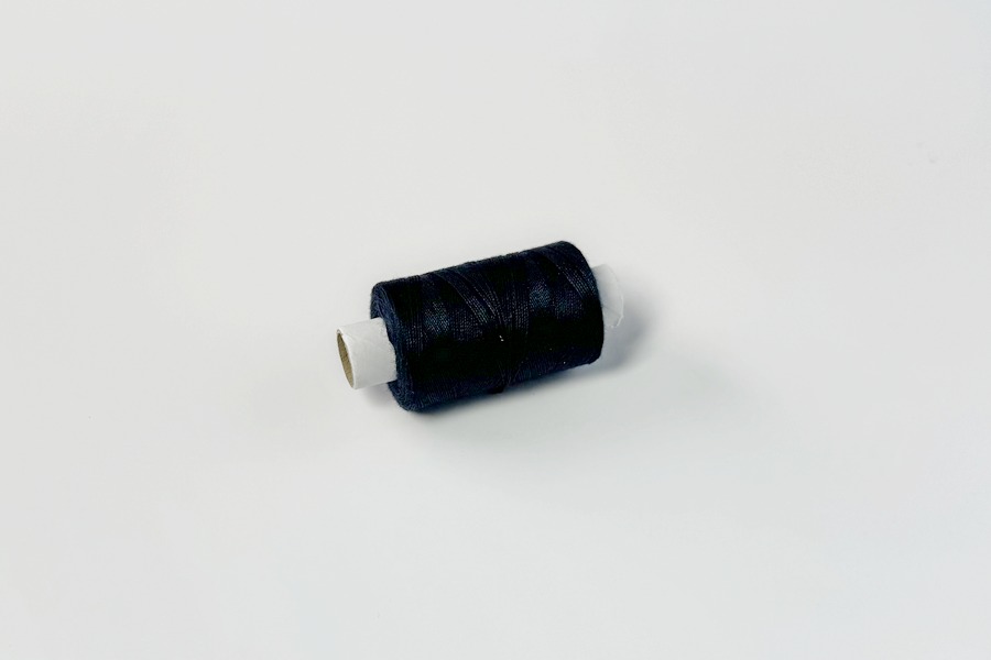 Нитки швейні №20/3 джинс поліестер 100% синій темний 150 м 2084-20/3-150-Б