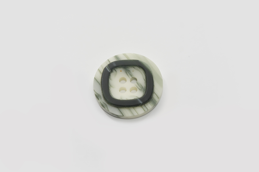 Гудзик 22 мм 4 отвори класичний 009-2-Iсп