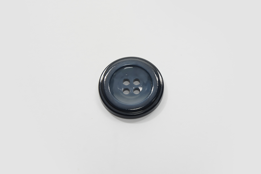 Гудзик 22 мм 4 отвори класичний 011-3-Iсп