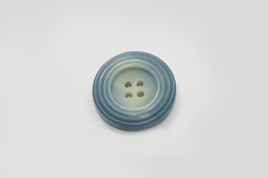 Гудзик 28 мм 4 отвори класичний 024-3-Iсп