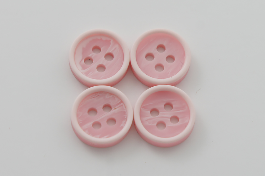 Гудзик 11 мм Mertbutton 4 отвори матовий рожевий EKAY-18-1167