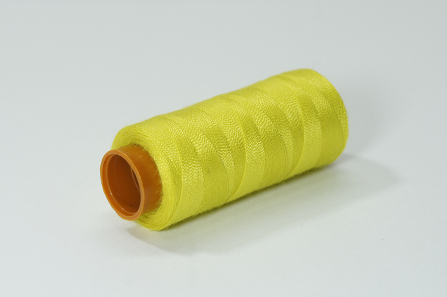 Нитки швейні №28/2 Barva поліестер 100% жовтий яскравий 200 м 3030