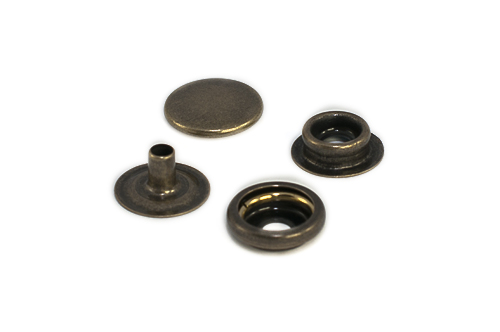 Кнопка 15 мм CC/15 Castiglioni пробивна стара латунь