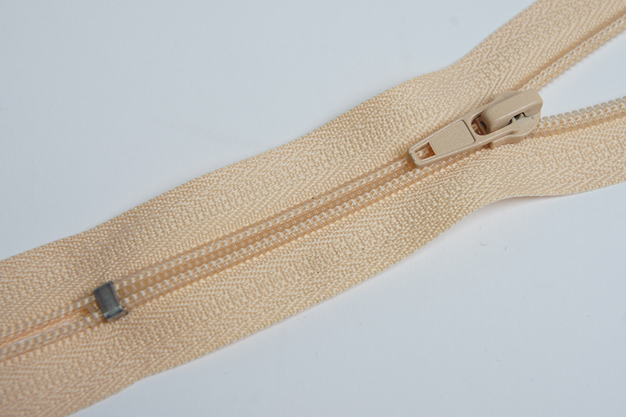 Блискавка MH Тип 4 персиковий рожевий 18 см 4NCE-018-0000-0521