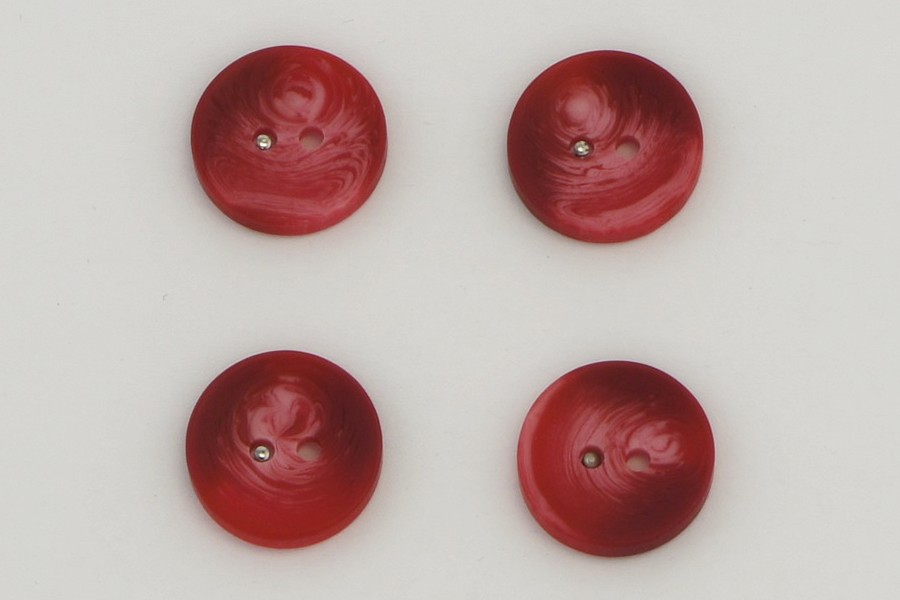 Гудзик 18 мм Mertbutton 2 отвори класичний червоний темний