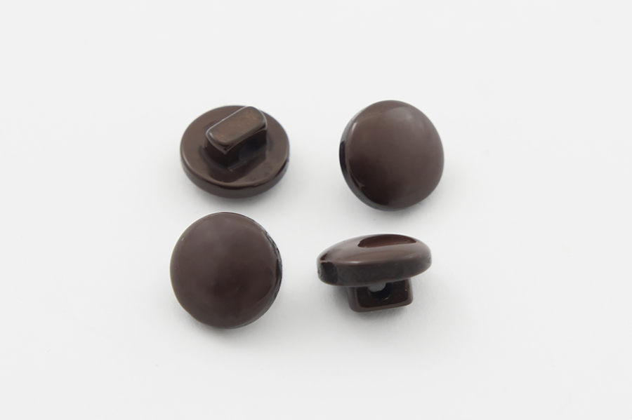 Гудзик на ніжці 11 мм Mertbutton однотонний коричневий