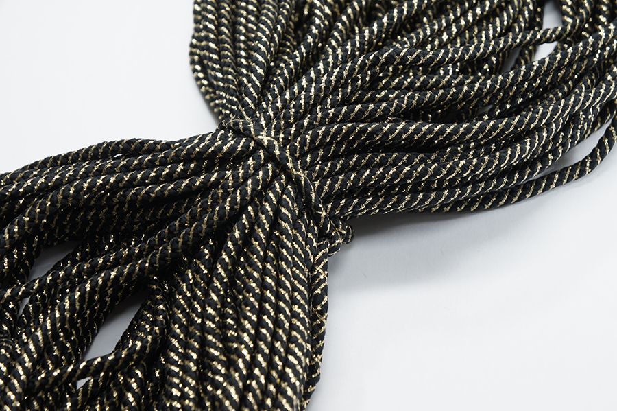 Шнур 5 мм оздоблювальний Лента з люрексом чорний 4-2207-000з