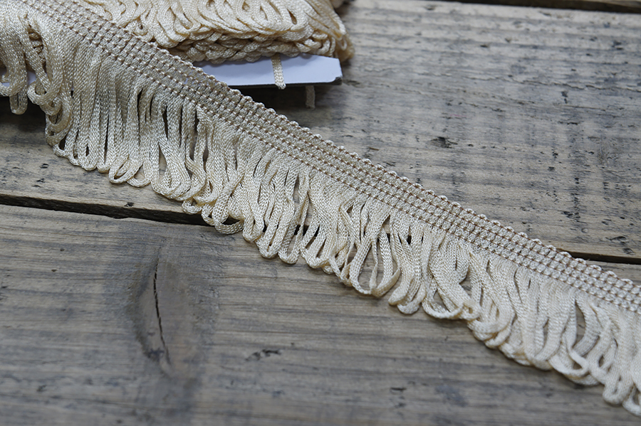 Бахрома 50 мм (петля) MH бежевий золотистий