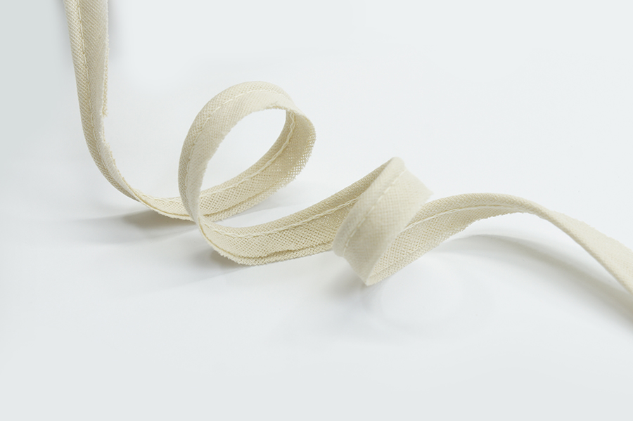 Кант 12 мм матовий молочний